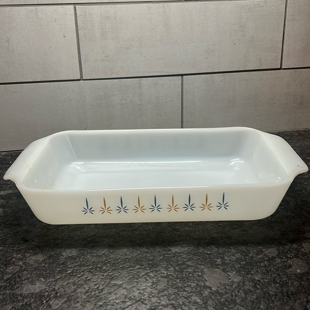 Vintage Fire King casserole dish by Anchor Hocking. Candle Glow design. 10.5x6.5